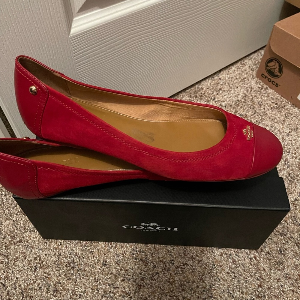 Coach flats